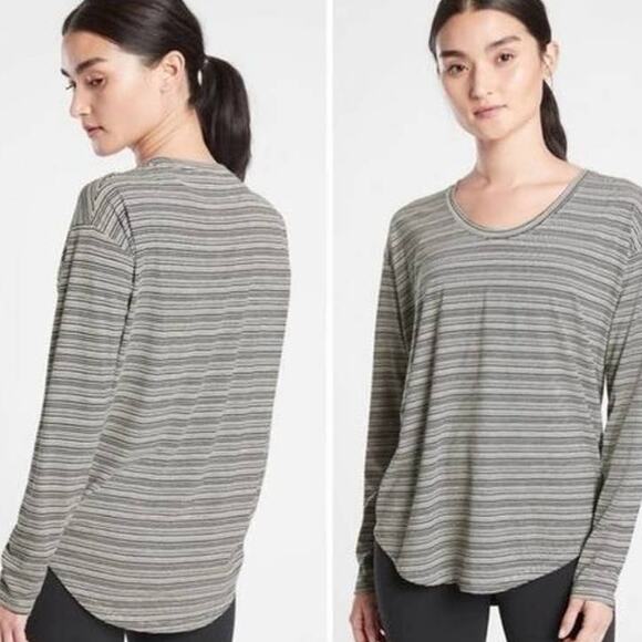 Athleta Cloudlight Stratus Striped Top In Whisper Stripe Black White Size XS - Picture 1 of 12